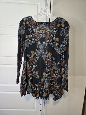 Free People Black Floral Ruffled Hem Tunic Top